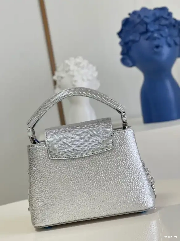 CAPUCINES VUITTON LOUIS MINI 0623